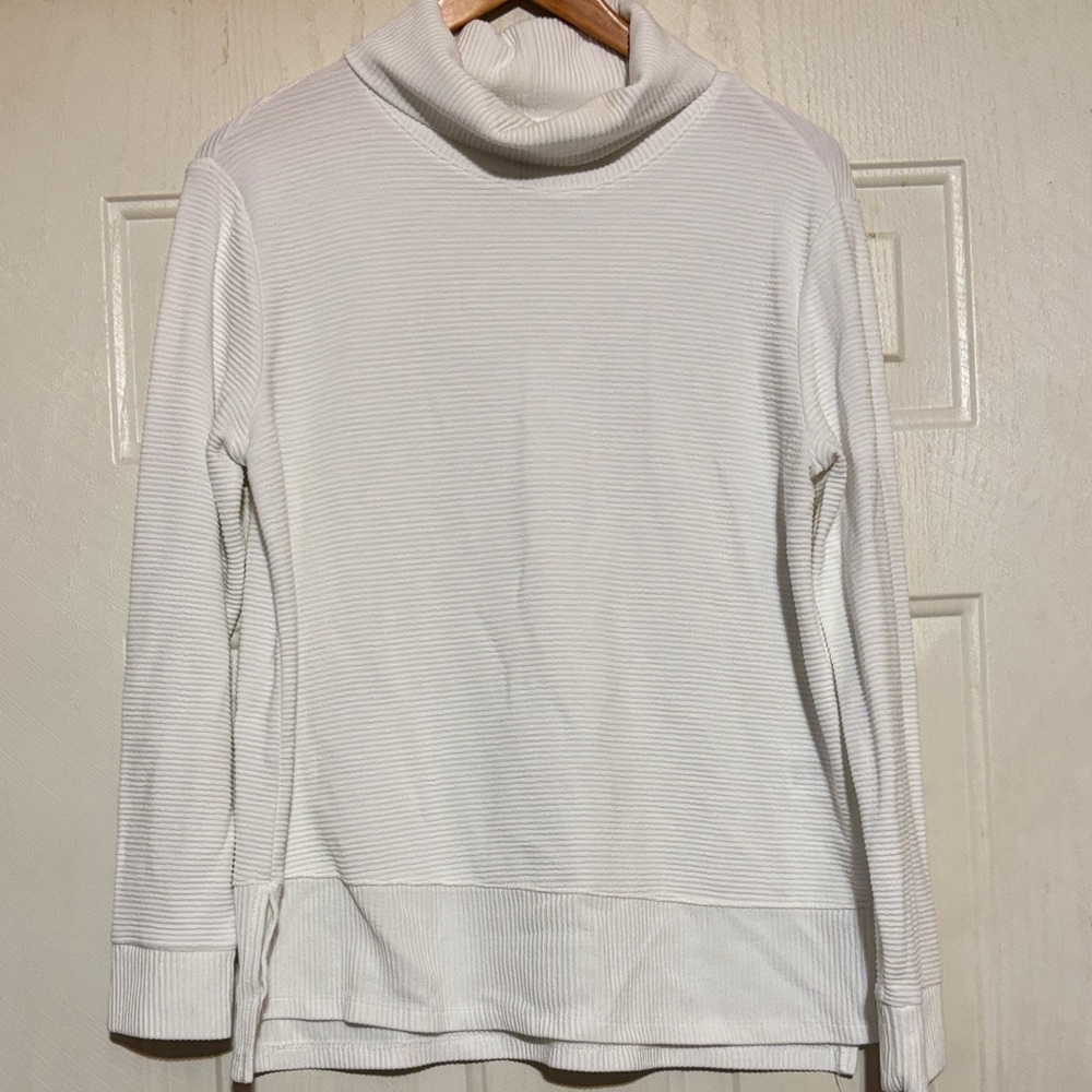 Jones New York Cream Long Sleeve Turtleneck